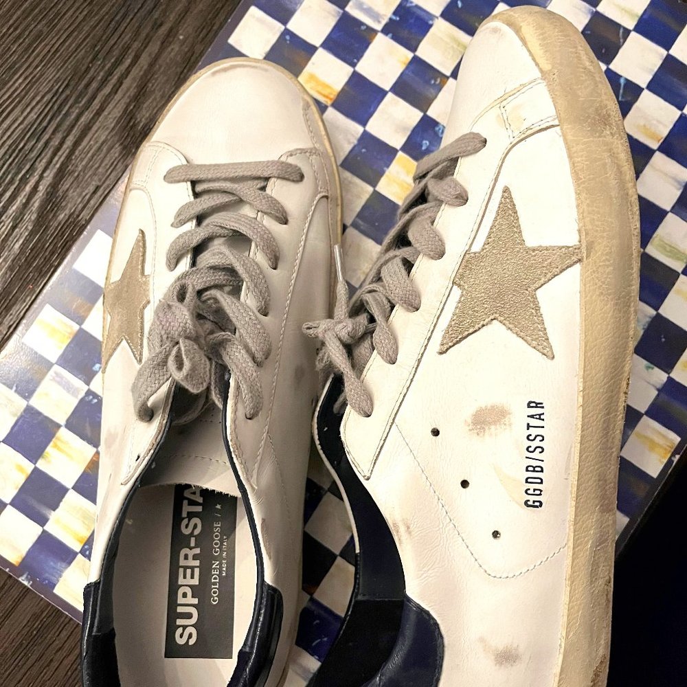 100% Authentic Golden Goose Super-Star White Sneakers Size 42 12 - Like new!